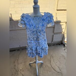 Blue/white pattern teen dress.